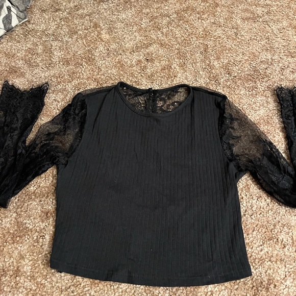 Black long sleeve blouse! Size medium! - Picture 1 of 3